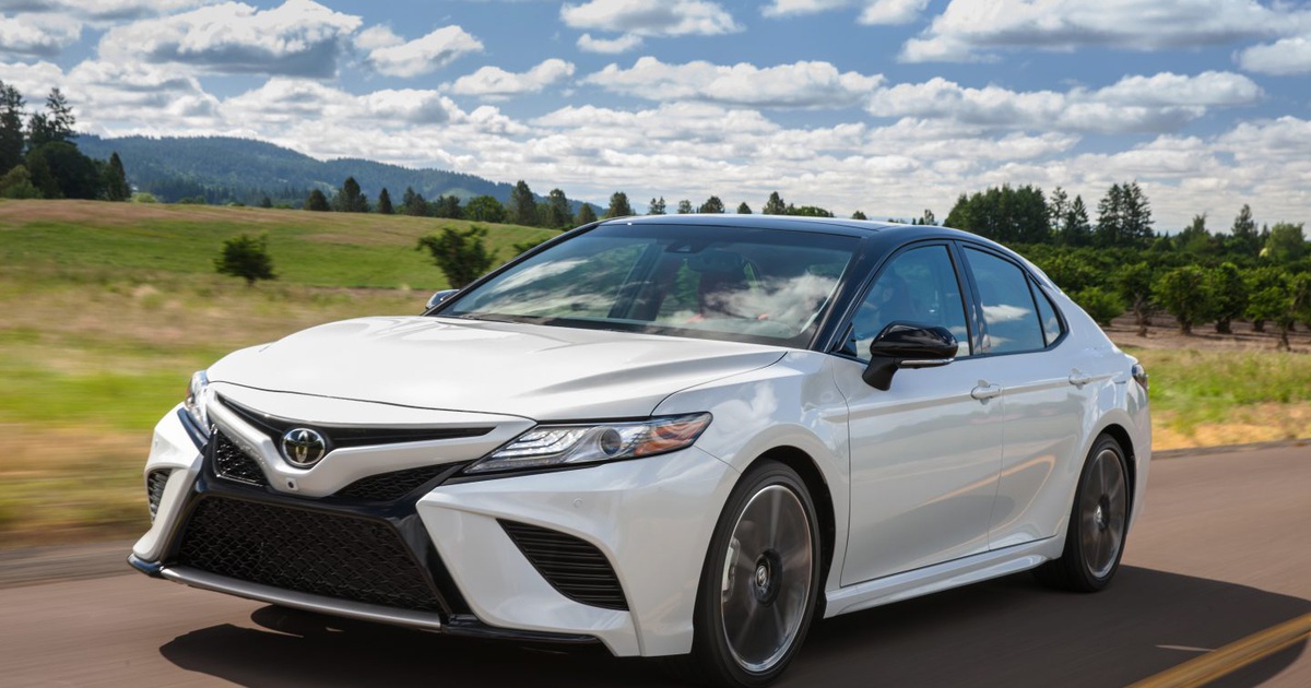 Toyota triệu hồi 2 triệu xe vì bơm xăng chết đột ngột