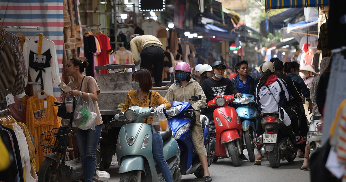 Chợ Ninh Hiệp nhộn nhịp, tấp nập trở lại sau những ngày dịch Covid-19