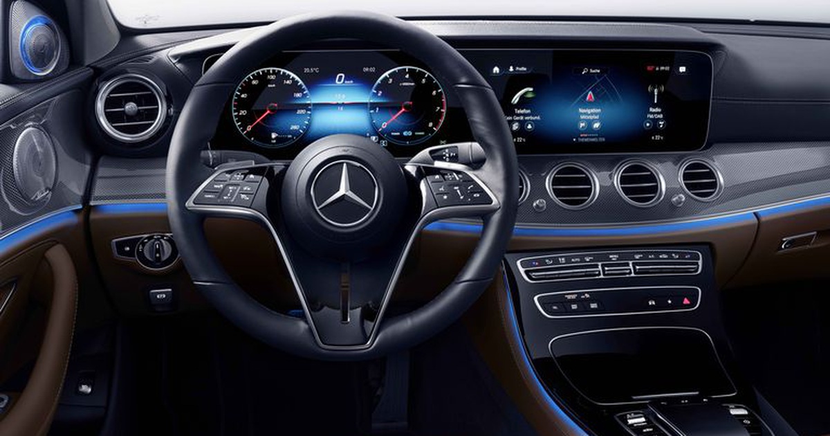 Mercedes-Benz E-Class 2021 sẽ được trang bị vô lăng cảm ứng