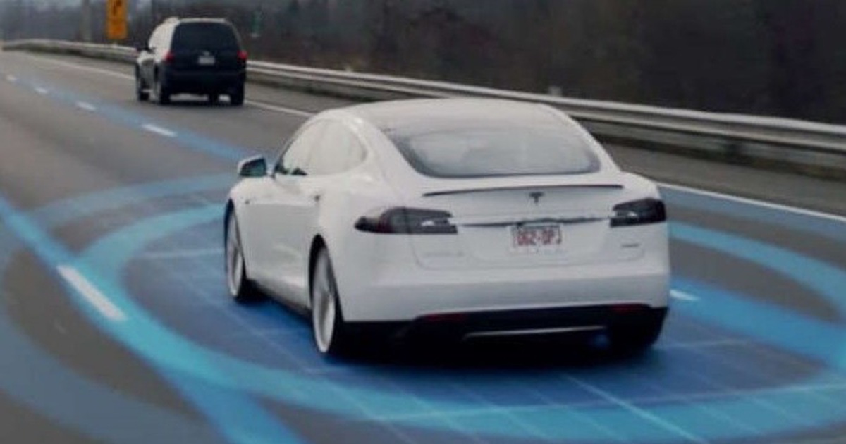 Ô tô điện Tesla phát hiện