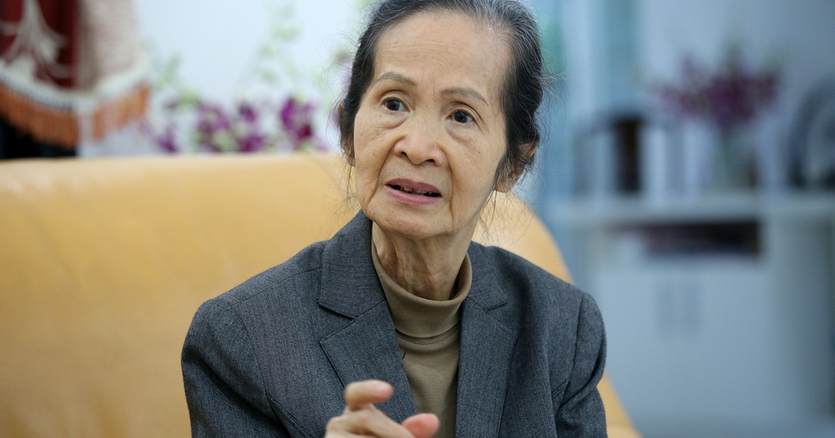 'Tôi lo cho những đứa trẻ sinh ra đã ở vạch đích, mấy tuổi có xe hơi!'