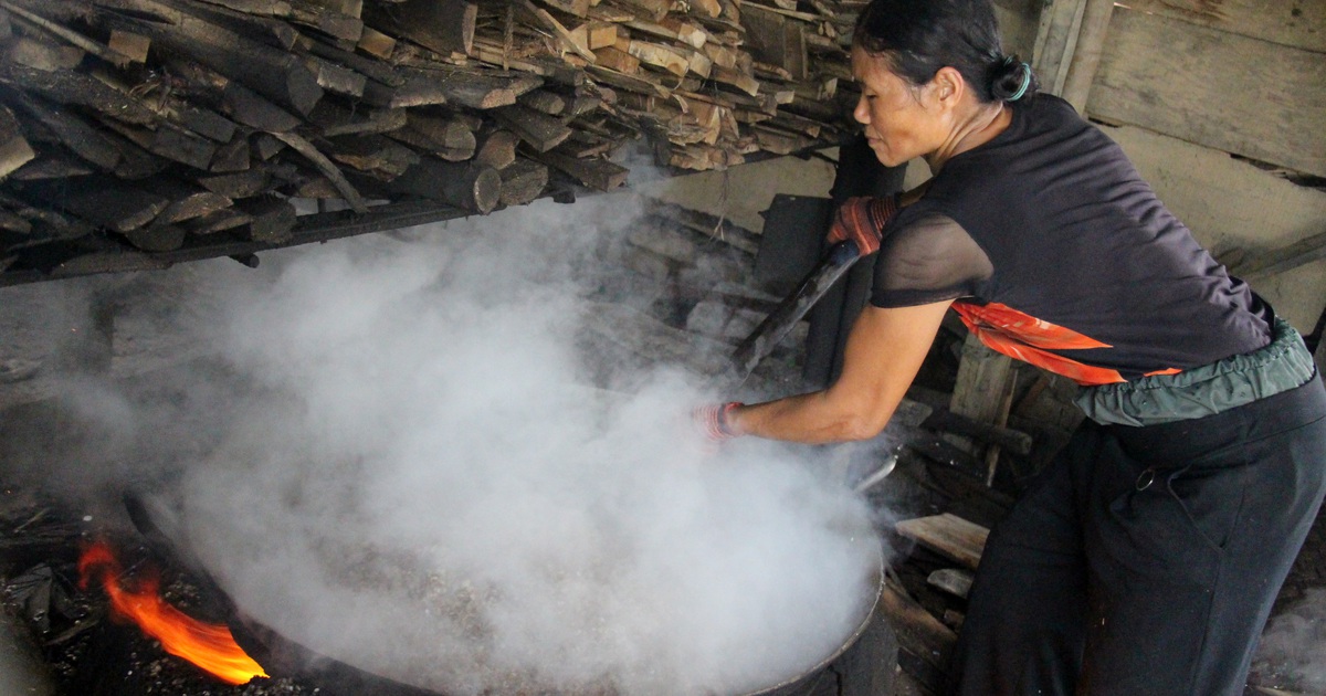 Làng 'đãi hến' hơn 300 năm bên bờ sông La