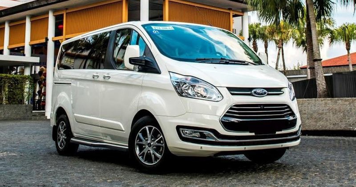 Ford Tourneo dừng sản xuất tại Việt Nam, Kia Sedona thêm rộng cửa