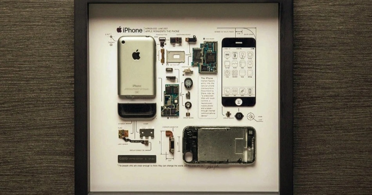Tiêu bản iPhone 2G được bán với giá 399 USD