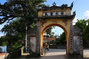 Làng cổ nghìn năm tuổi nổi tiếng giàu có nay là của hiếm ở Hà Nội