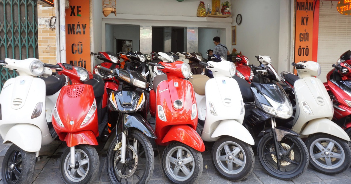 Nhiều cửa hàng xe máy tại Hà Nội khách 