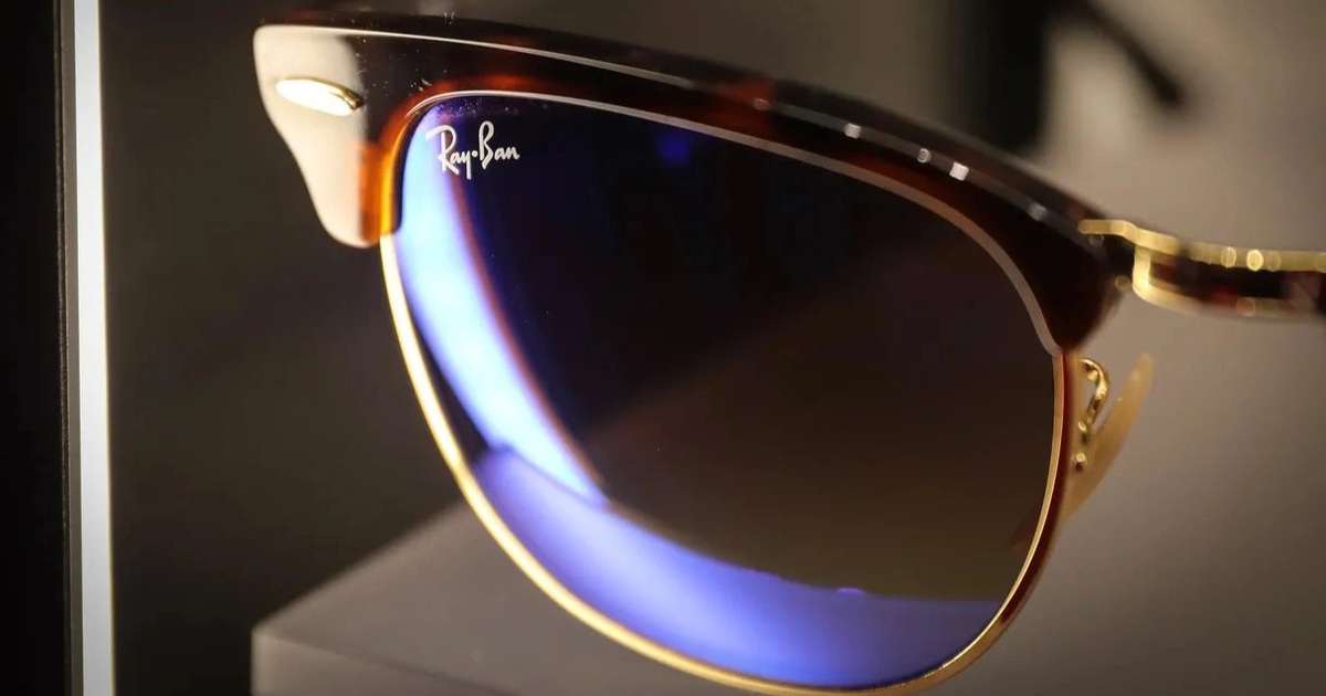 Facebook hợp tác Ray-Ban chuẩn bị ra mắt kính thông minh