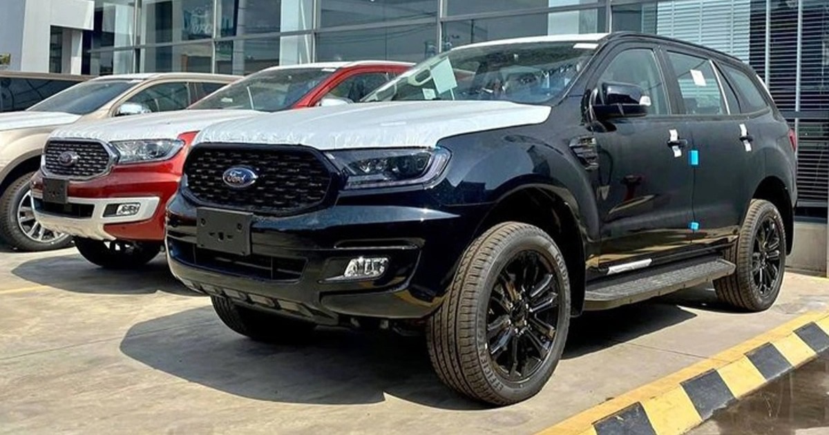 Kia Sorento, Ford Everest và các mẫu xe 7 chỗ giảm giá hơn 100 triệu đồng