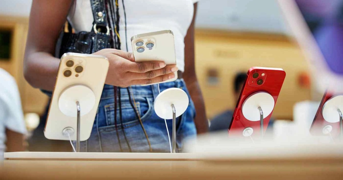 Người Trung Quốc giận dữ vì Apple giao iPhone 13 quá lâu