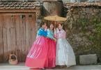 Tranh luận về việc mượn cảnh đẹp Việt chụp ảnh mặc hanbok, kimono