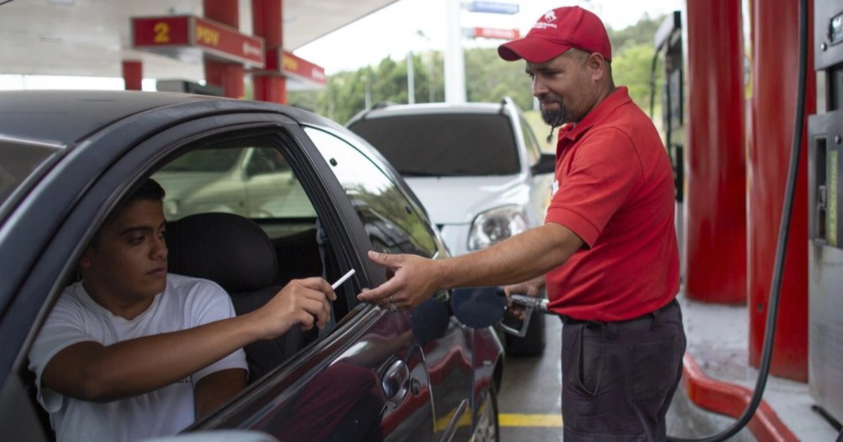 Nơi nào trên thế giới giá xăng còn rẻ hơn cả nước lọc?