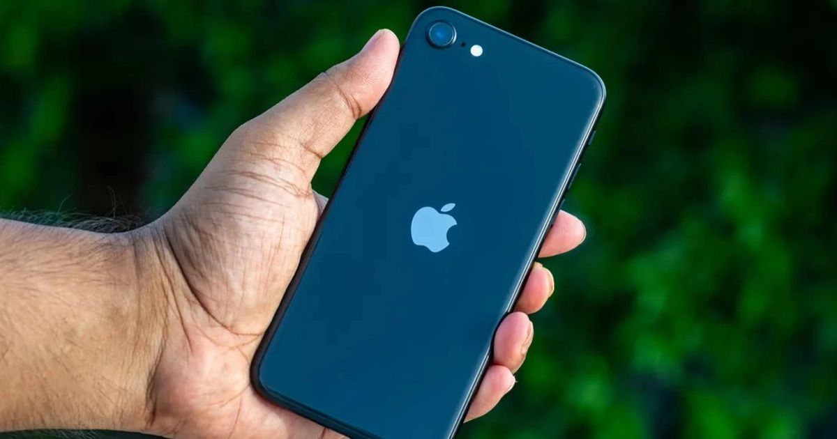 iPhone SE 2020 sắp biến mất trên kệ hàng chính hãng tại Việt Nam