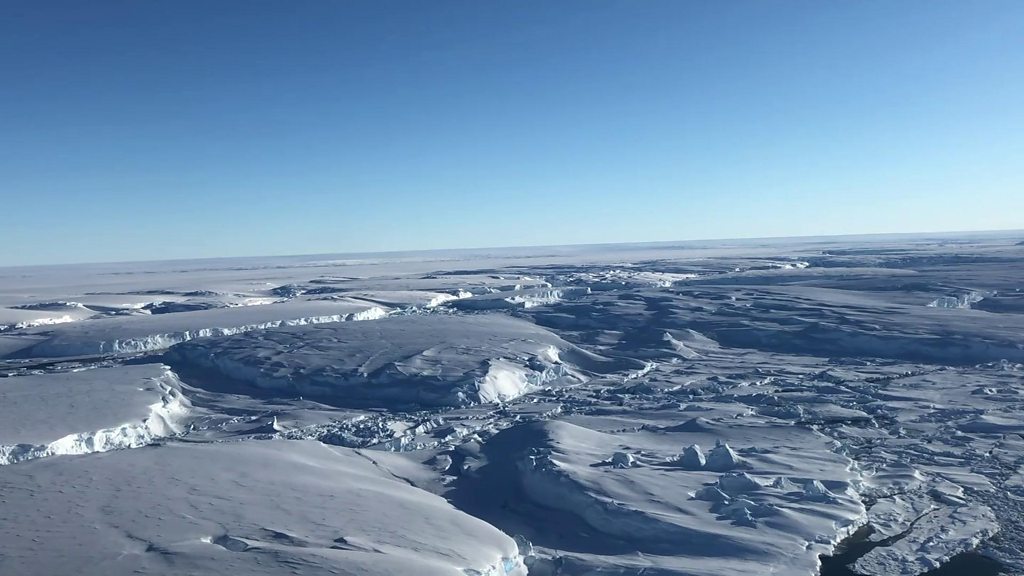 Greenland and Antarctica ice loss accelerating