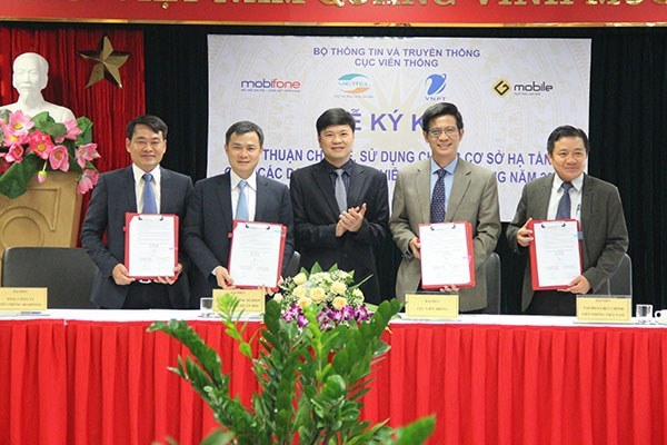 Các nhà mạng ký thỏa thuận dùng chung 1200 trạm BTS