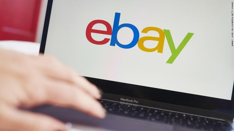 Nhân viên eBay dùng gián, ấu trùng, nhện “khủng bố” blogger chỉ trích công ty