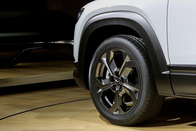 Chot gia ban xe dien dau tien trong lich su hang Mazda hinh anh 5