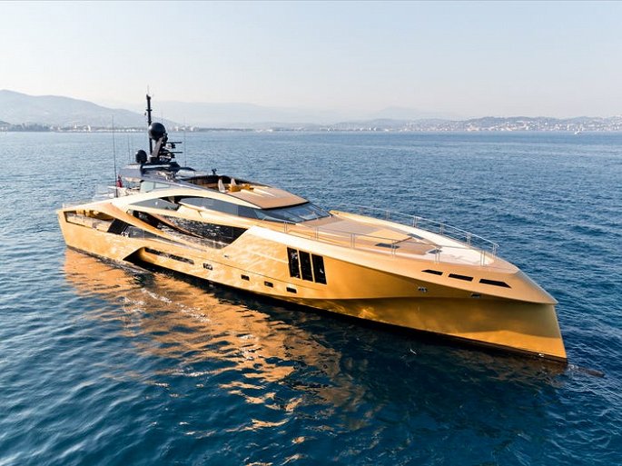 Tan muc sieu du thuyen dat vang 720 ty dong phuc vu dai gia hinh anh 1