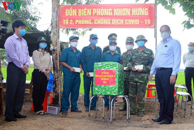 covid-19: a firm protective shield erected along south-western border hinh 17