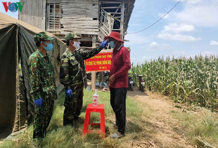 covid-19: a firm protective shield erected along south-western border hinh 6