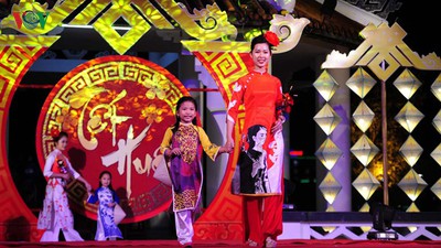 Stunning Ao Dai go on show at Tet Hue Festival 2020