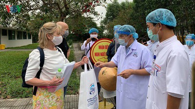 British COVID-19 couple thank nation for assistance