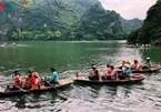 Trang An landscape complex packed with tourists during public holidays