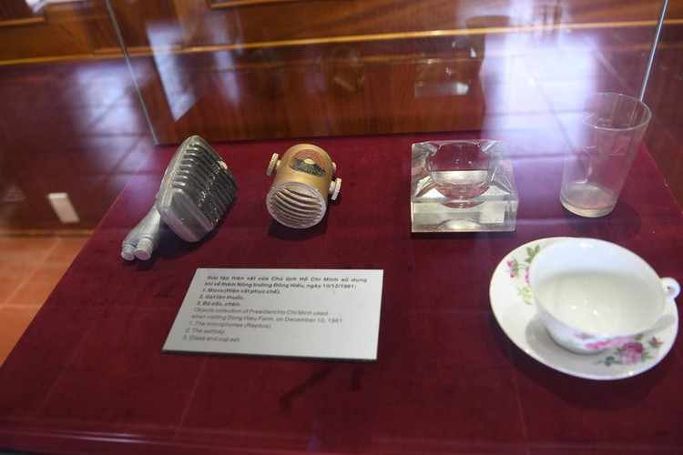 a look at president ho chi minh’s house throughout his childhood hinh 16