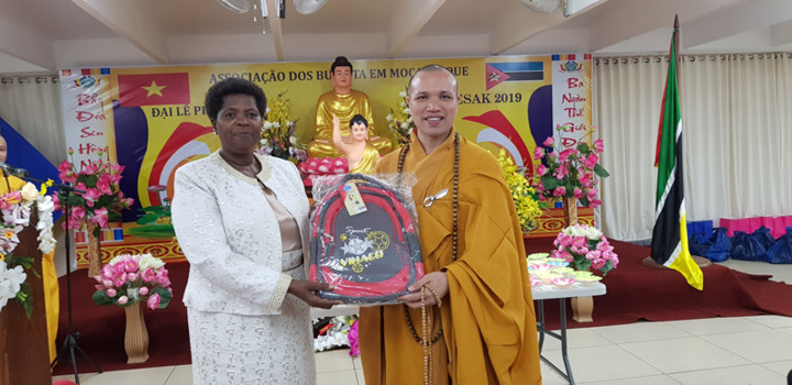 vietnamese citizens in mozambique celebrate buddha’s 2563rd birthday hinh 5