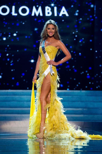 yellow evening gown worn by h’hen nie wins miss universe award hinh 9