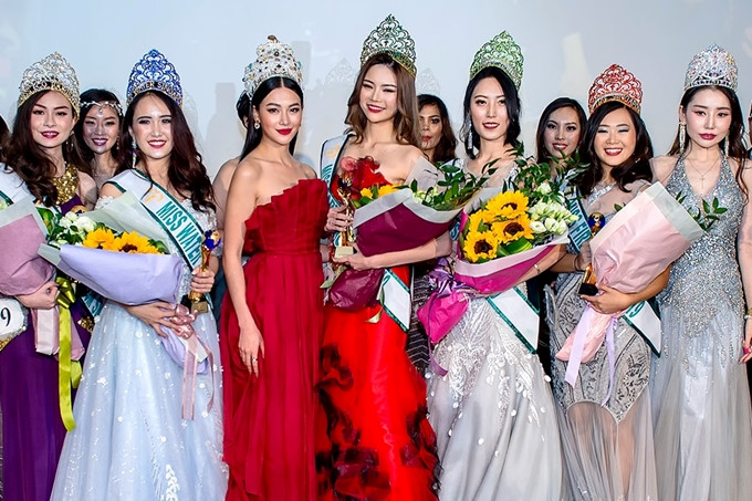 phuong khanh serves on judging panel for miss earth singapore 2019 hinh 8