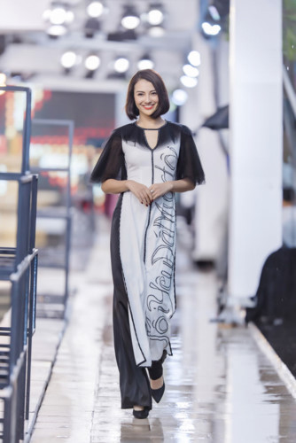 Designer Ha Duy unveils debut collection at Kunming Fashion Week