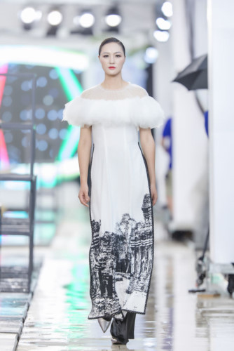 designer ha duy unveils debut collection at kunming fashion week hinh 9