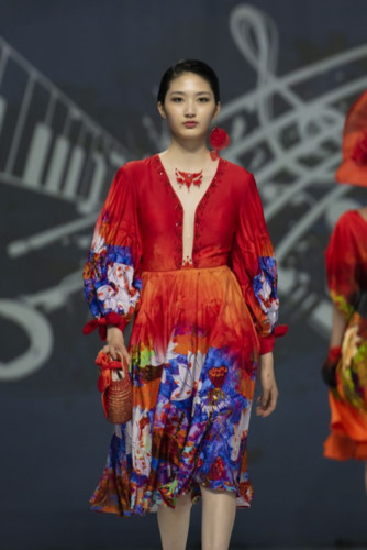 designer hoai nam represents vietnam at asean week 2019 hinh 3