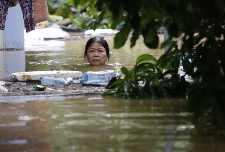 impressive photos taken by hanoi journalists put on display hinh 6