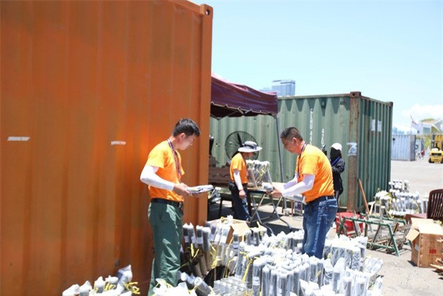 british and chinese teams make final preparations before diff 2019 hinh 8