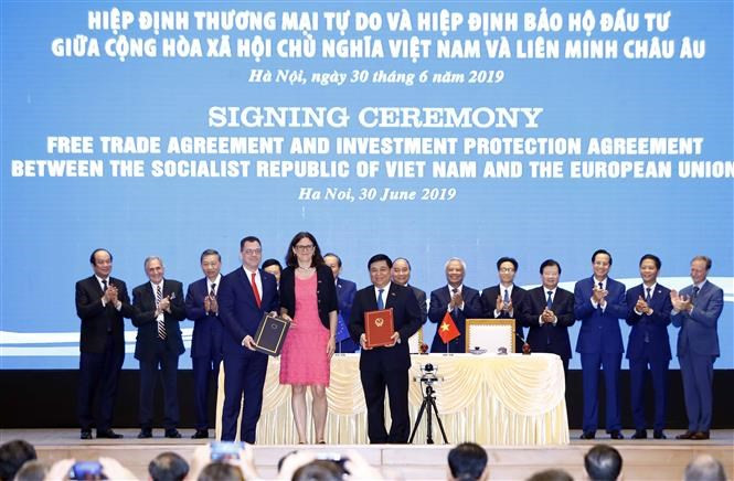 pm witnesses signing of vietnam-eu fta, ipa hinh 4