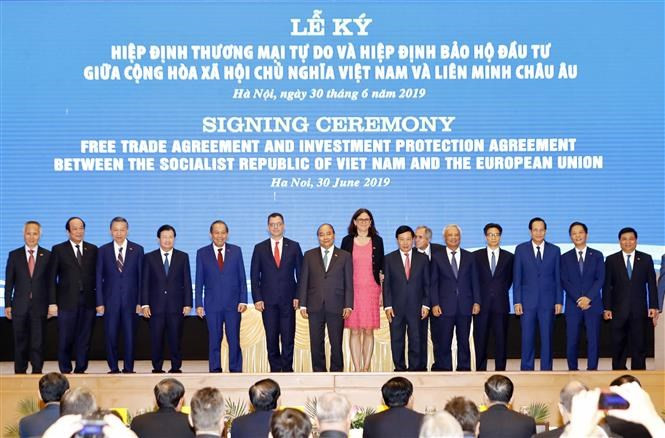 pm witnesses signing of vietnam-eu fta, ipa hinh 5