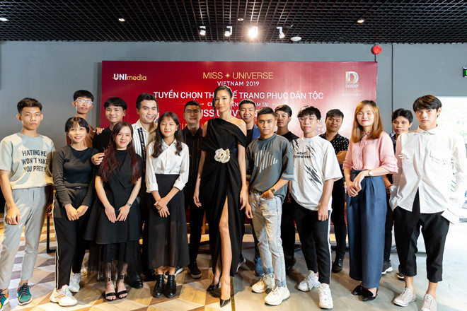 top 3 national costume entries revealed for miss universe 2019 hinh 9