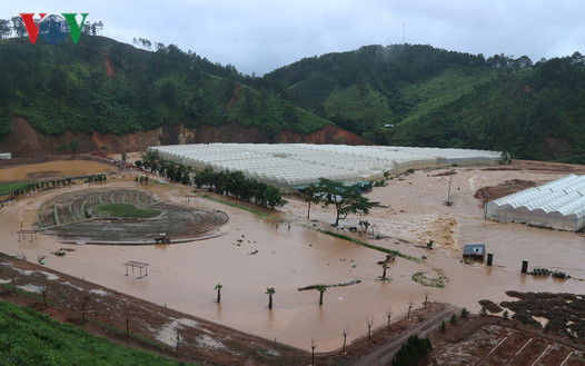 central highlands region suffers worst flooding in a decade hinh 6