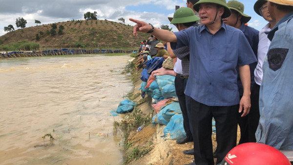 broken dyke threatens thousands of lives in dak lak province hinh 1