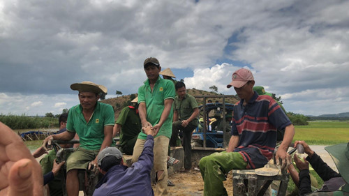 broken dyke threatens thousands of lives in dak lak province hinh 5