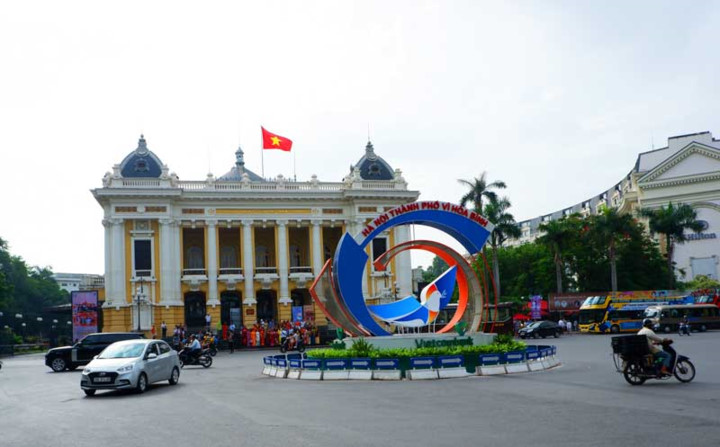 hanoi spruced up for august revolution and national day hinh 1