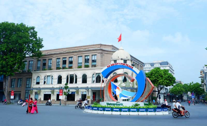 hanoi spruced up for august revolution and national day hinh 2