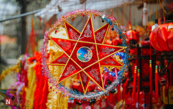 hang ma street makes preparations ahead of mid-autumn festival hinh 11