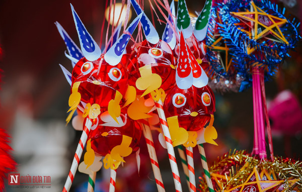 hang ma street makes preparations ahead of mid-autumn festival hinh 12