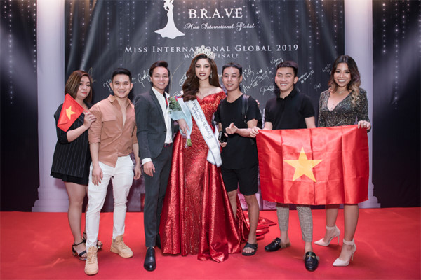 my huyen wins miss international global 2019 crown hinh 9