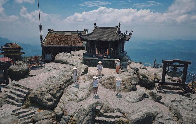 top places close to hanoi to celebrate the national day holiday hinh 2