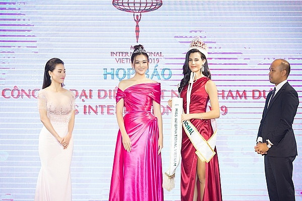 tuong san announced as vietnamese representative at miss international 2019 hinh 1