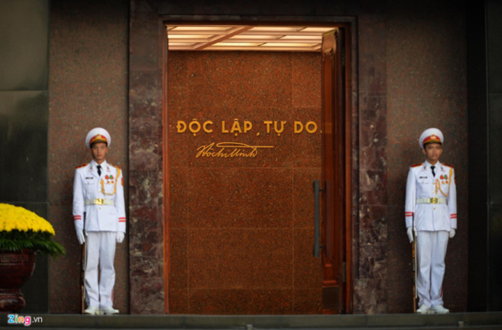 ba dinh square hosts flag raising ceremony to commemorate national day hinh 3