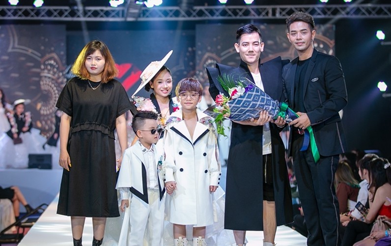 designer dac ngoc debuts collection during bangkok kids fashion show hinh 10